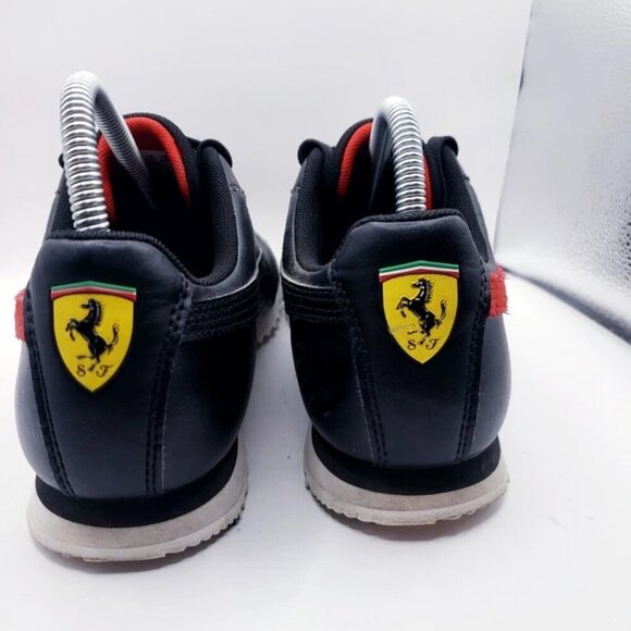 Puma Scuderia Ferrari x Roma 'Black Rosso Corsa' womens Size 8 306766-01 - Picture 5 of 7